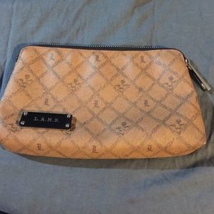 Cosmetic bag
