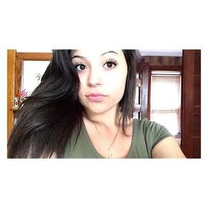 Meet your Posher, Eva