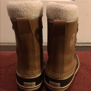 Sorel snow boots