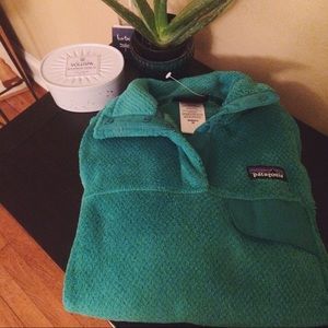 Patagonia Emerald Green Pullover