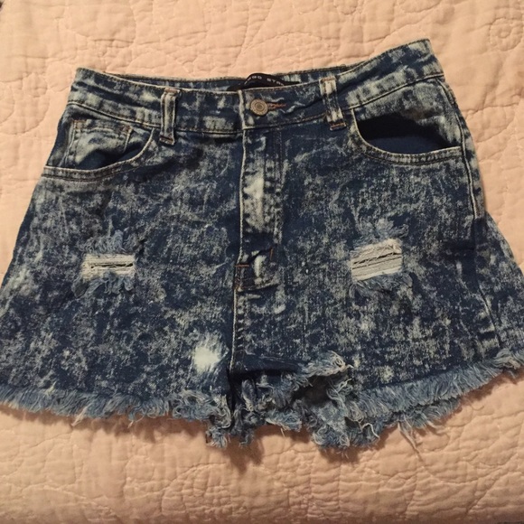 High waist shorts - Picture 1 of 2