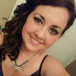 Meet your Posher, Mallory