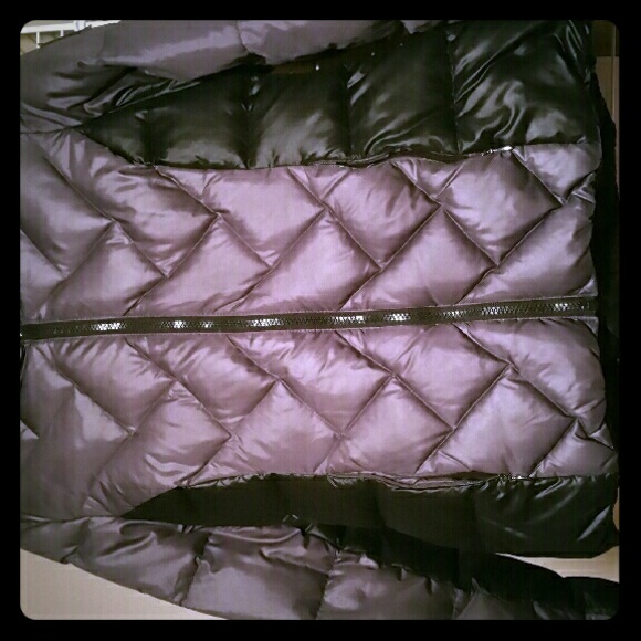 Guess puffer winter jacket - Picture 1 of 3