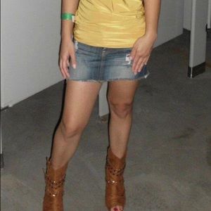 Short jean skirt / mustard tube top