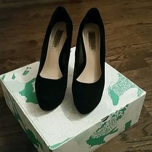 Black Platform heels
