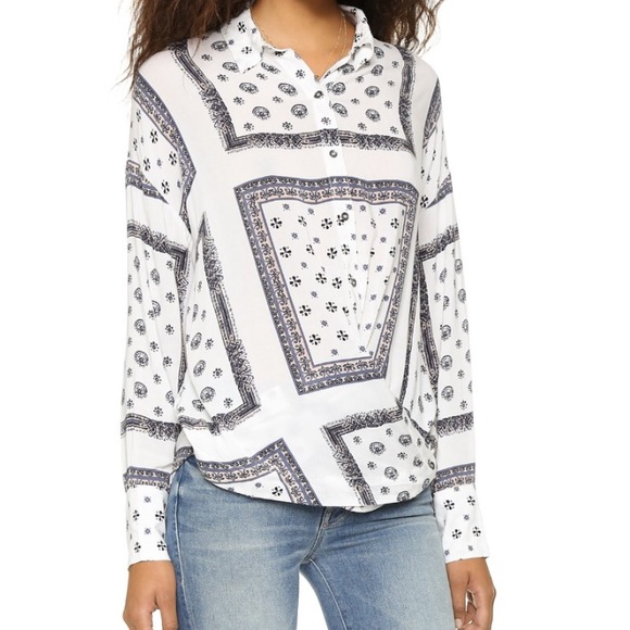 💙SOLD💙FREE PEOPLE Little Secrets Button Down - Picture 2 of 4