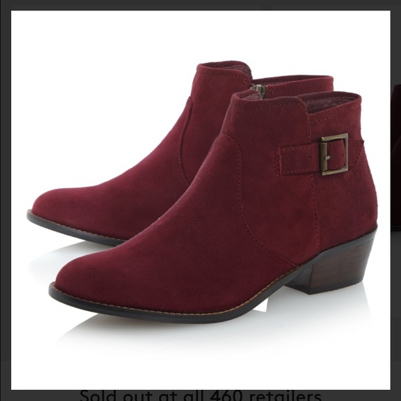 Steve Madden
Purple Prizee Chelsea Ankle Boots