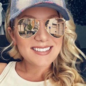 Meet your Posher, Beth