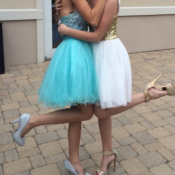 Meet your Posher, Erin - Picture 3 of 3