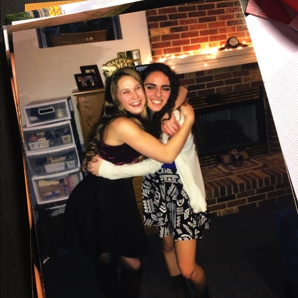 Meet your Posher, Taylor - Picture 1 of 1