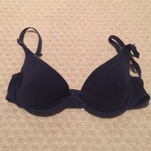 Barely worn navy blue cotton t shirt bra!!