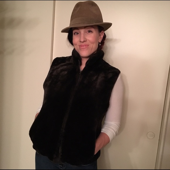 Dark Brown Faux Fur Vest Reversible. - Picture 1 of 4