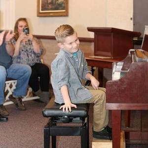 Meet your Posher, Constance