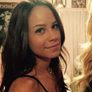 Meet your Posher, Alicia