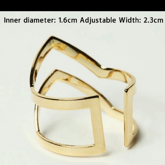 V shaped ring - Picture 2 of 4