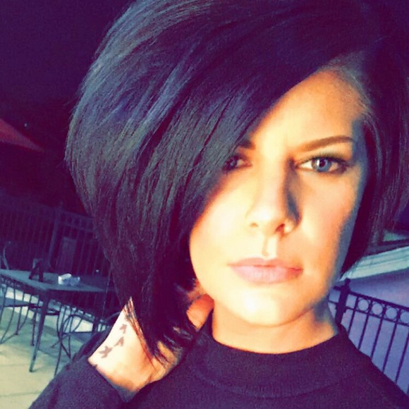 Meet your Posher, Beth - Picture 4 of 8