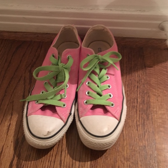 PINK CONVERSE