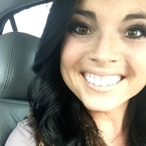 Meet your Posher, Adrianna