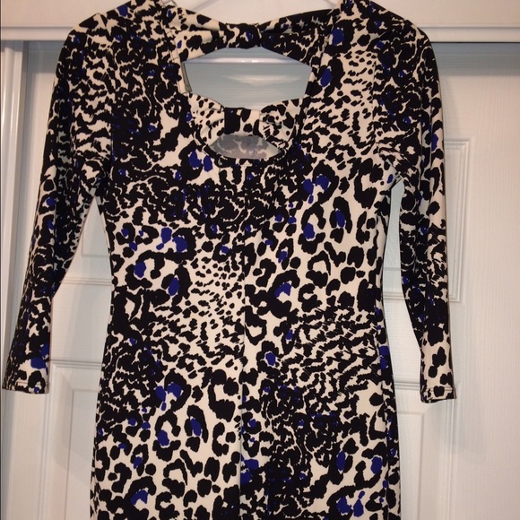 Dress - Picture 2 of 3