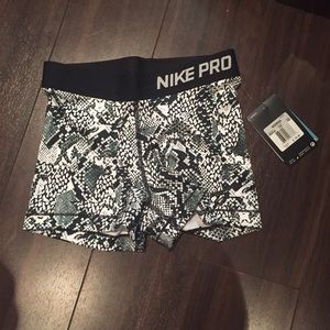 Brand new Nike pros