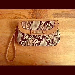 Jessica Simpson wristlet