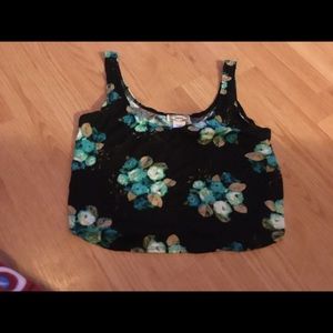 Crop top