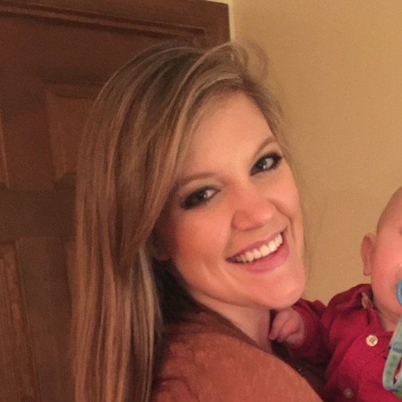 Meet your Posher, Emily