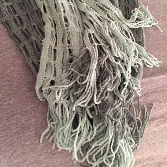 Super cute green fashion scarf - Picture 2 of 4