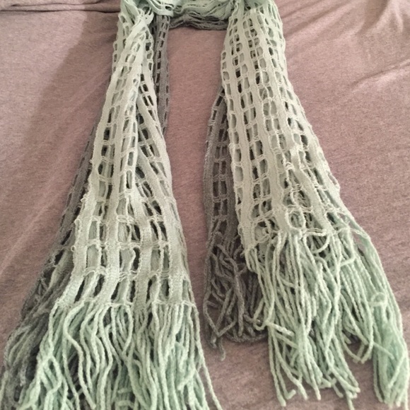 Super cute green fashion scarf - Picture 4 of 4