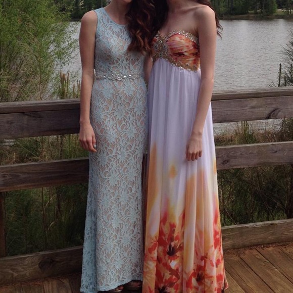 Beautiful light blue lace prom dress - Picture 4 of 4