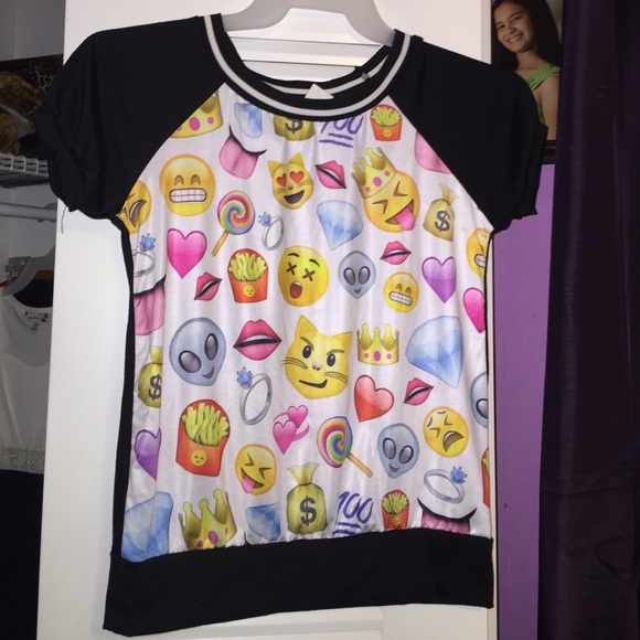 emoji tee