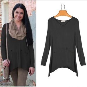 NWT Simply Noelle Black Tunic S/M