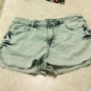 Size 13 Bleach Stained Shorts