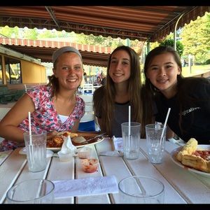 Meet your Posher, Natalie