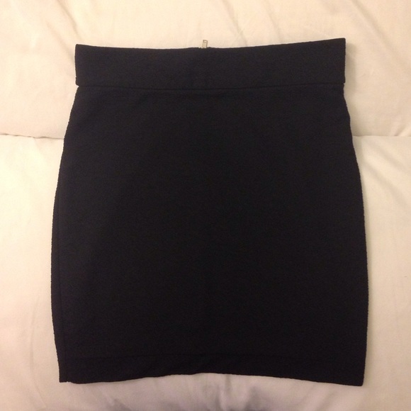 Black Midi Skirt!