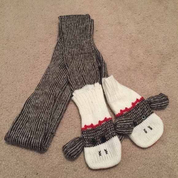 Sock Monkey Scarf - Picture 1 of 3