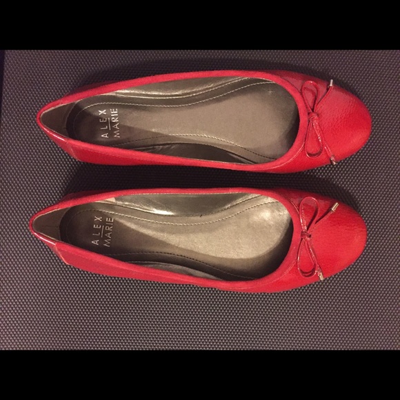 ALEX MARIE RED FLATS.