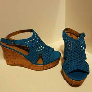 Blue cork wedges