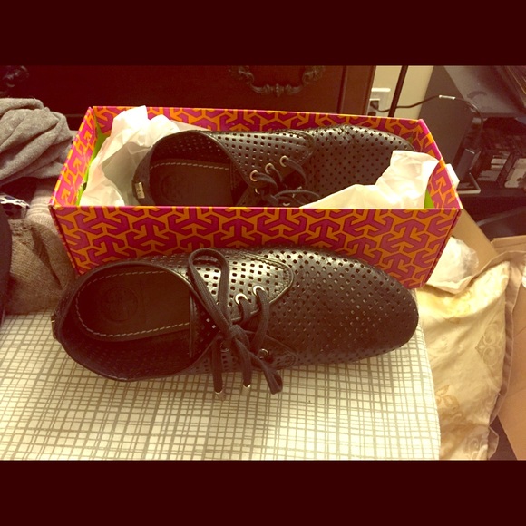Tory Burch flats