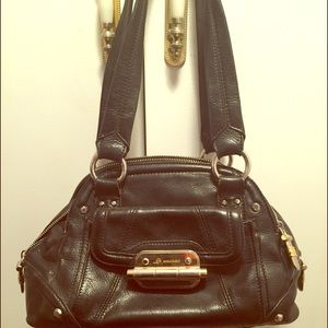 B Makowsky, black multi-compartment leather bag