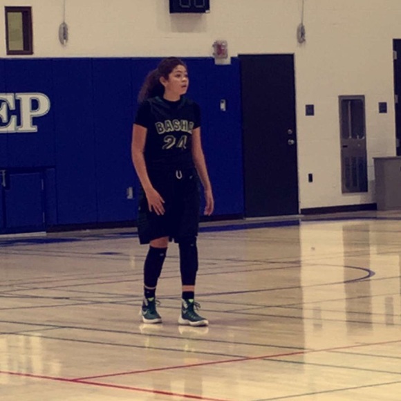 Meet your Posher, Tiyana