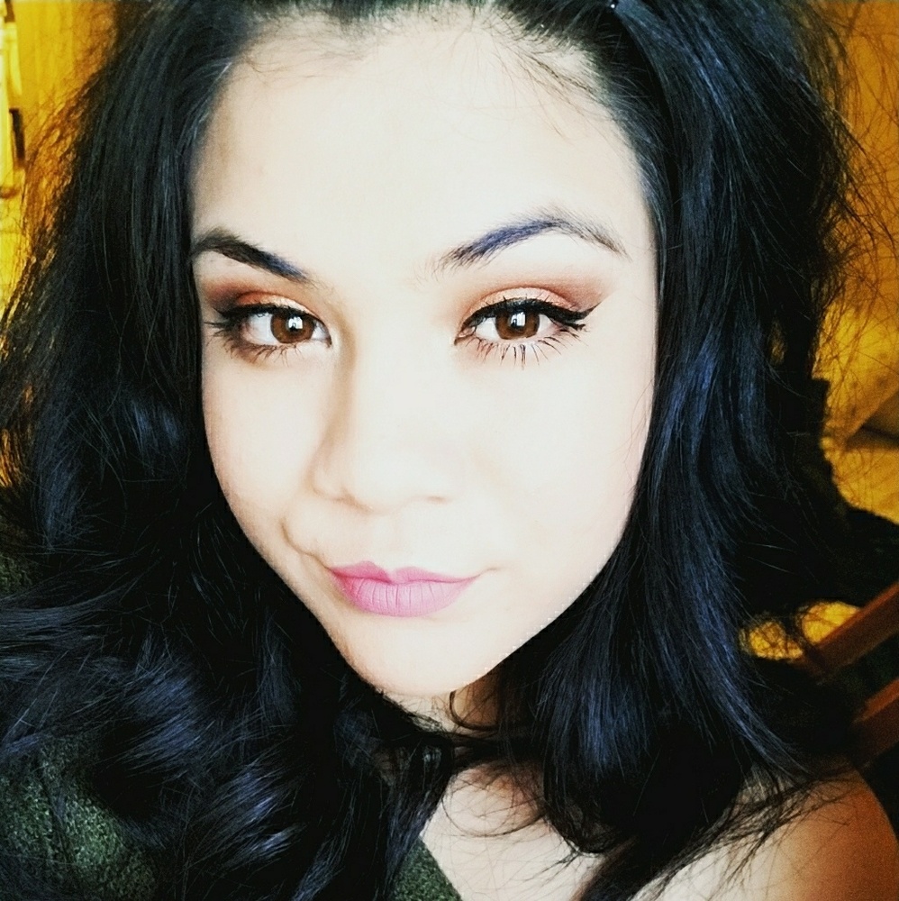 Meet your Posher, Monica