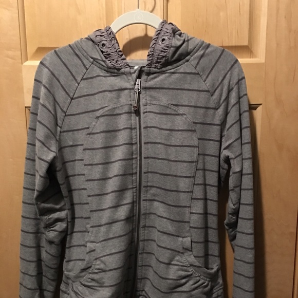 Lululemon movement jacket