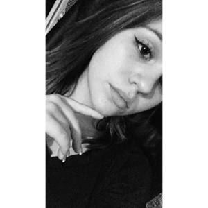 Meet your Posher, Tessa