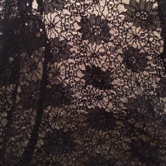 Black, Sequined Shrug - Picture 2 of 3