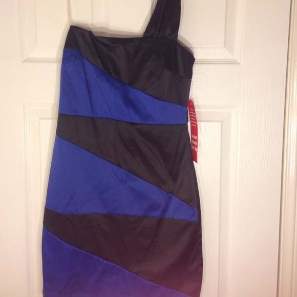 🆕 Black/Blue Dress!