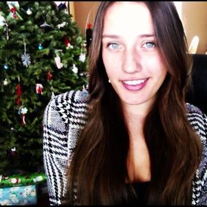 Meet your Posher, Alissa