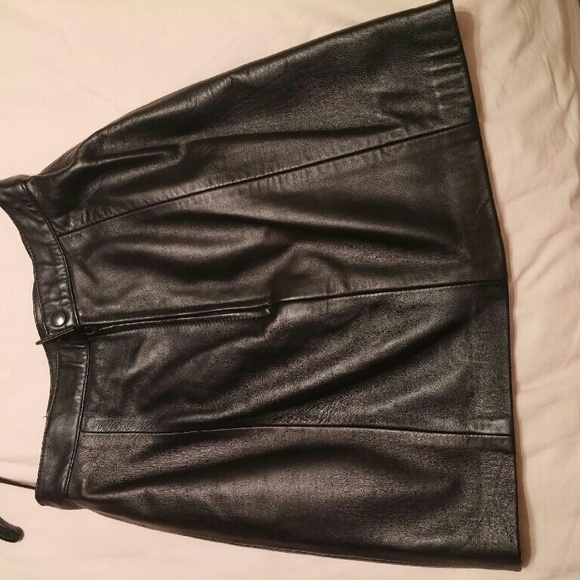 Leather skirt - Picture 2 of 3