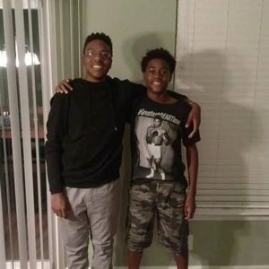 Meet your Posher, Carrie