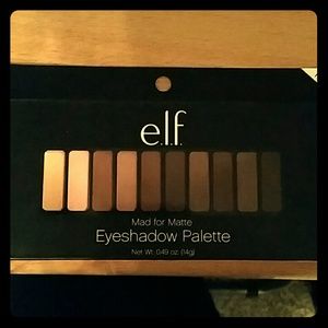Nude eye shadow palette, ships with free gift